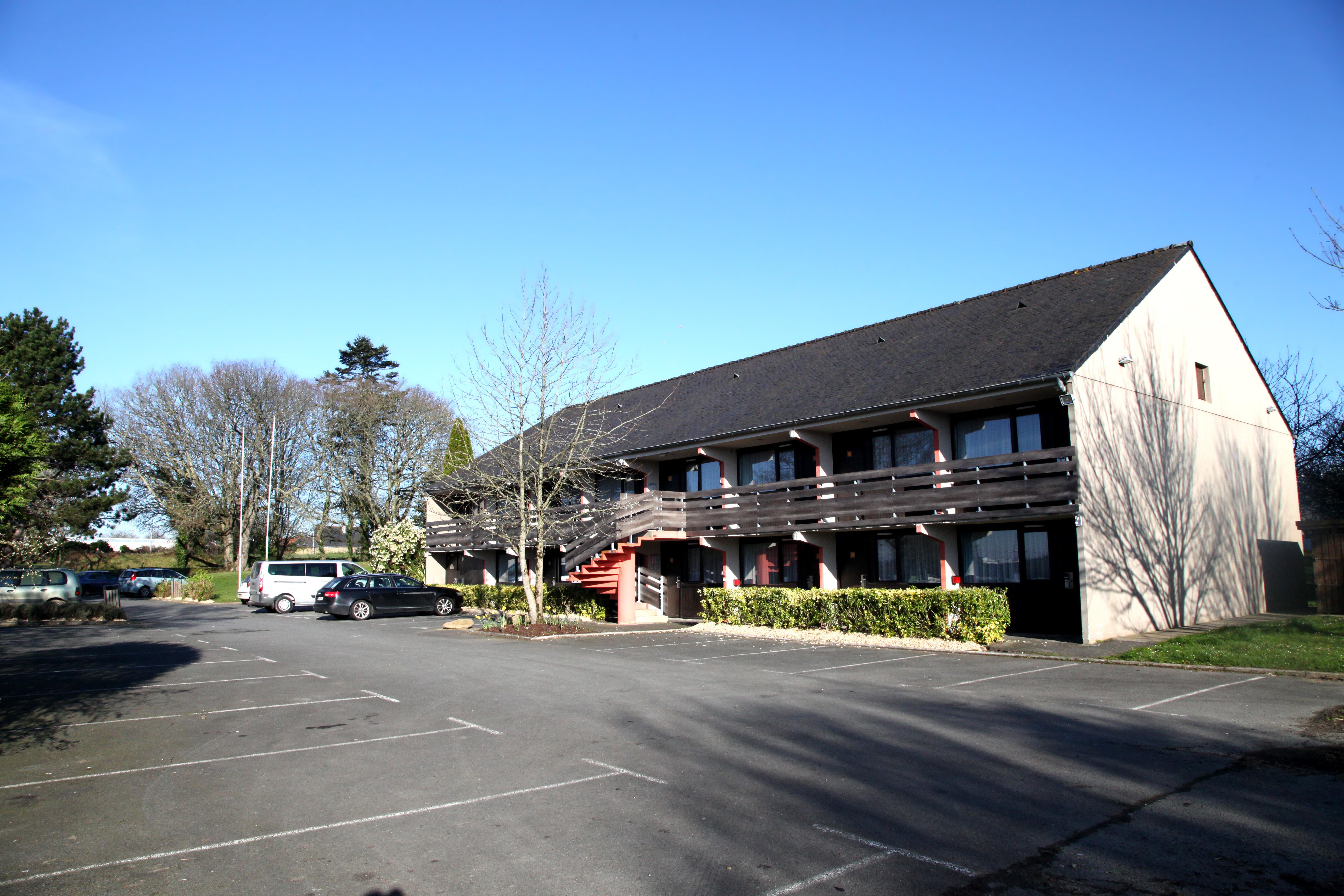 Kyriad Lannion-Perros-Guirec Exterior photo
